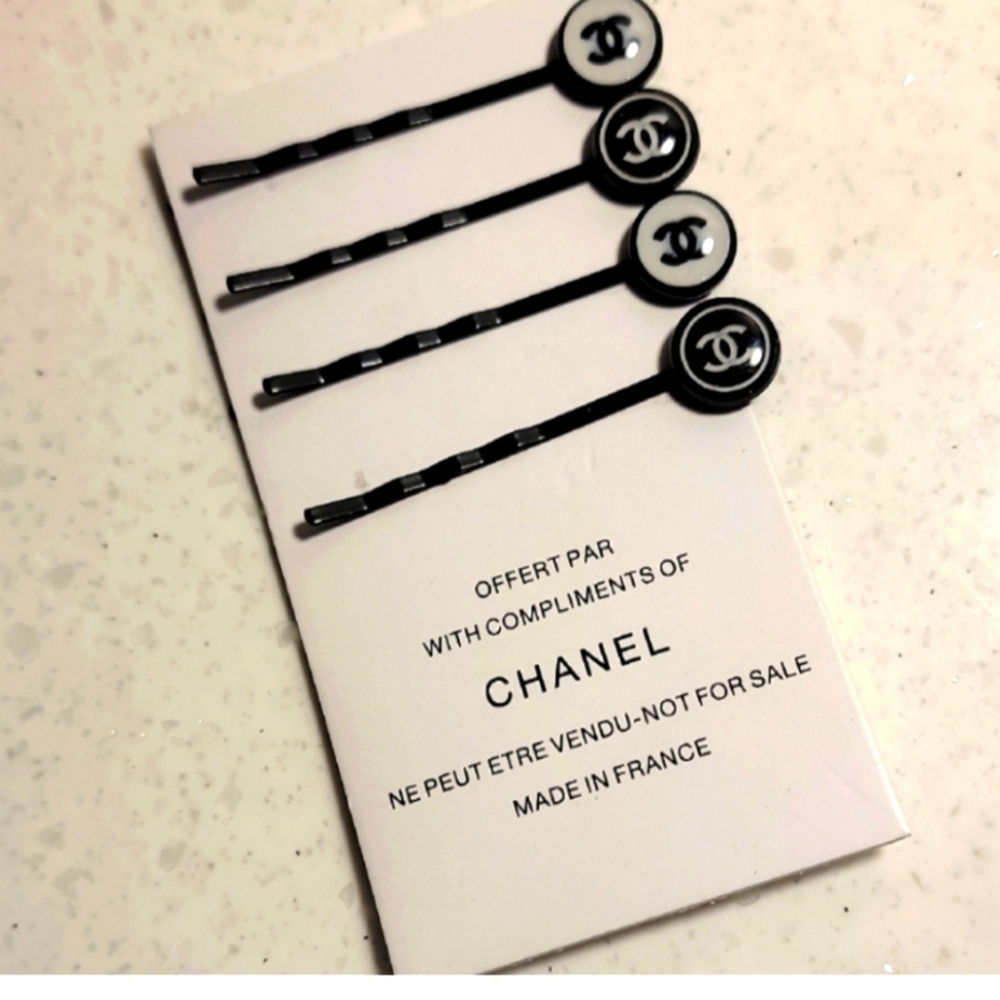 CHANEL Black and White Hair Pins